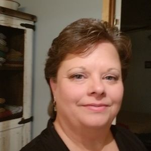 Meet your Posher, Angie